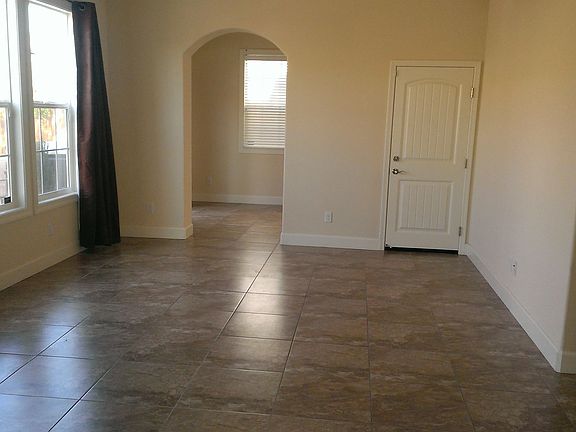 4th image of 1356 Piper Pl