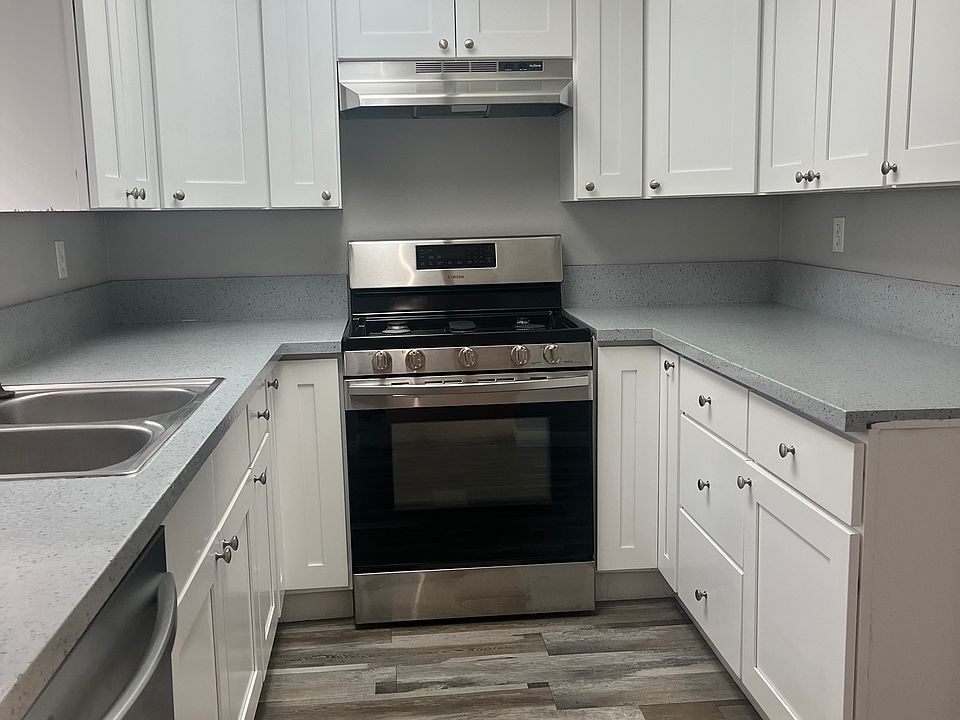 1st image of 15544 Sequoia St APT 3