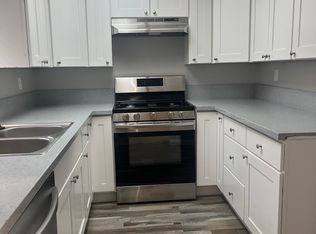 15544 Sequoia St APT 3, Hesperia, CA 92345