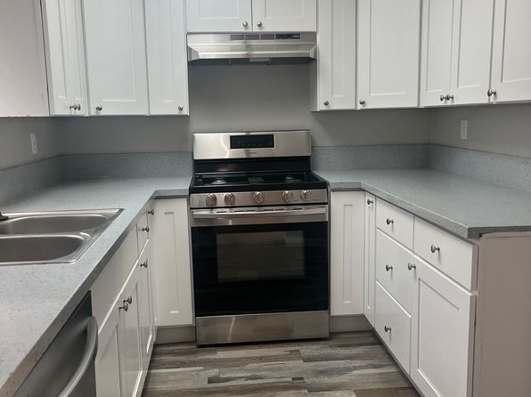 15544 Sequoia St APT 3