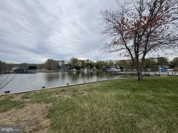 3887 Cotter Dr, Edgewater, MD 21037