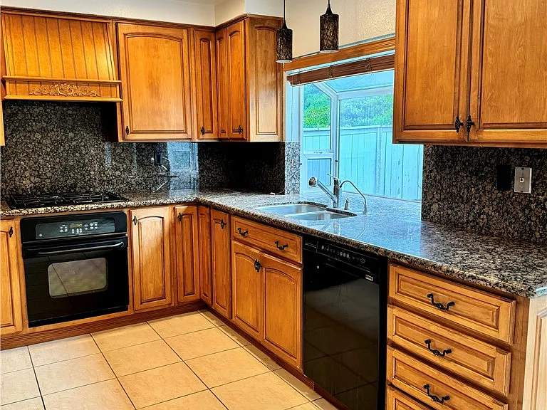 3 Coralwind — Photo 9