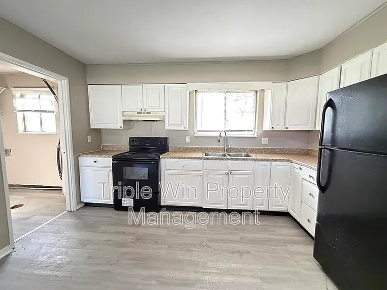 1710 Kay Dr — Photo 8