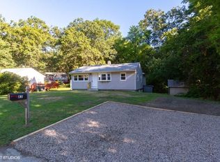 83 Angus St, Coventry, RI 02816