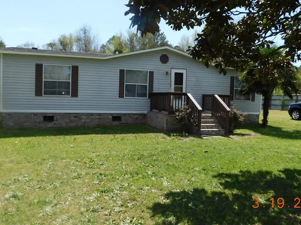 713 Green Pastures Rd, Lugoff, SC 29078