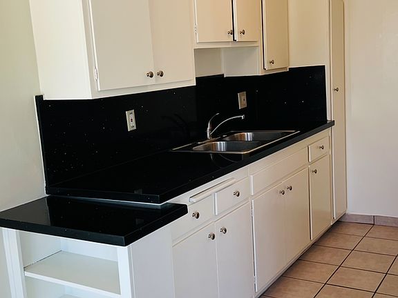 2nd image of 3305 Larga Ave #3