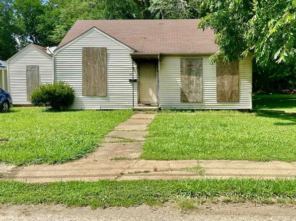 321 E 6th St, Trenton, TN 38382