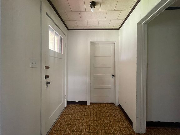 4th image of 525 N Gohmert St