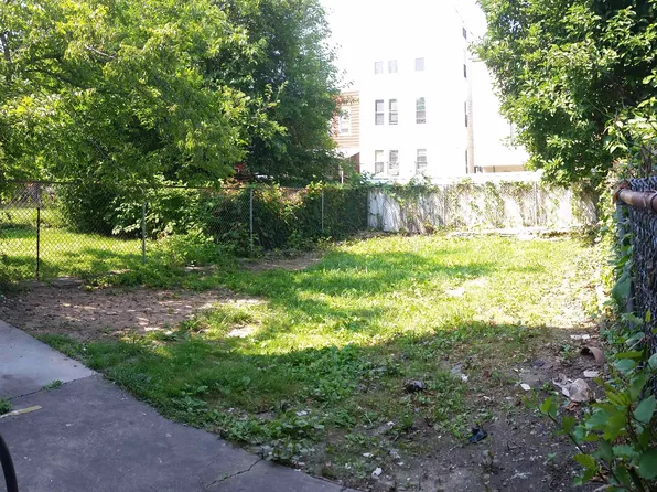 166 Armstrong Avenue image 17 of 18