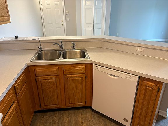 5th image of 6551 Clover Ct SE
