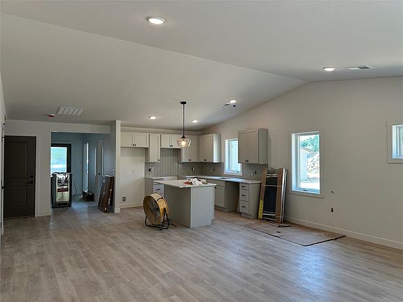 4th image of 4332 Studebaker Lane