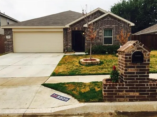 5509 Northfield Dr, Fort Worth, TX 76179