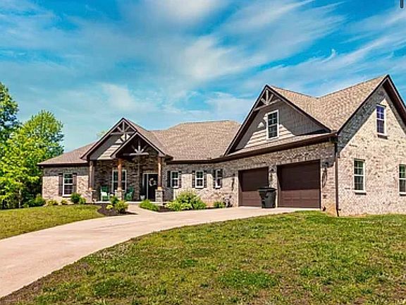 4th image of 201 Saddlebrook Dr