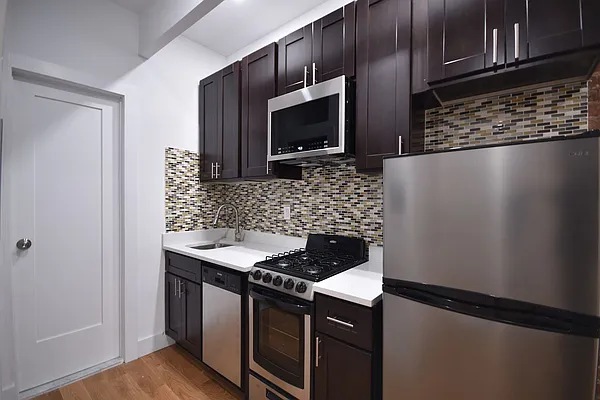 Rented by Compass | media 11