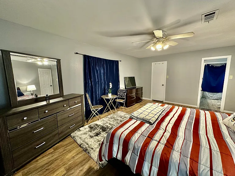 5914 Green Falls Dr — Photo 4