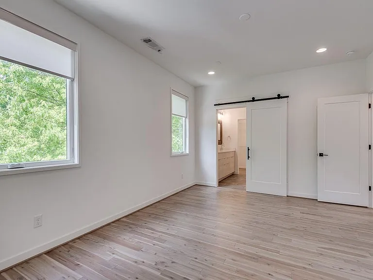 520 Wabash Ave NE #B — Photo 23