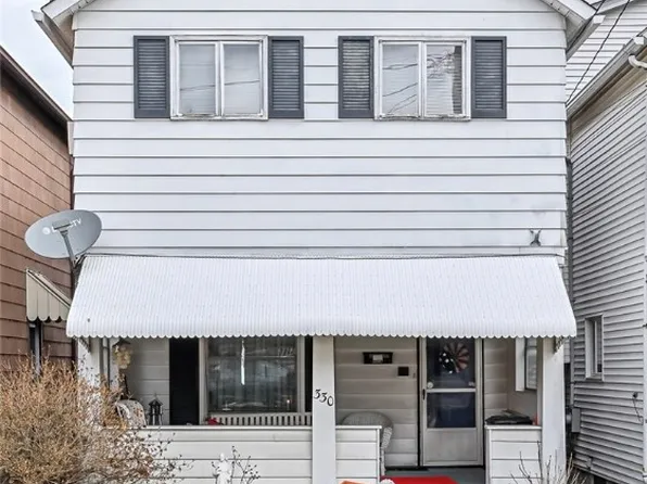 330 Longfellow St, Vandergrift, PA 15690