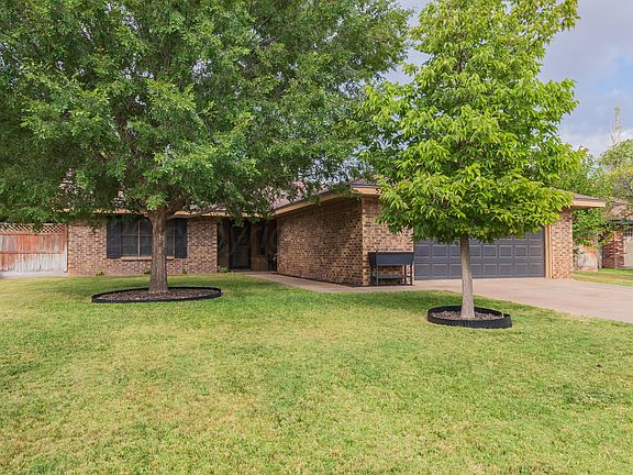 2nd image of 5204 Winslow Cir