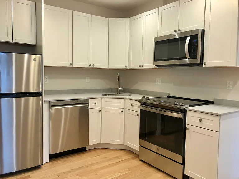 85 Pine St #1 — Photo 7
