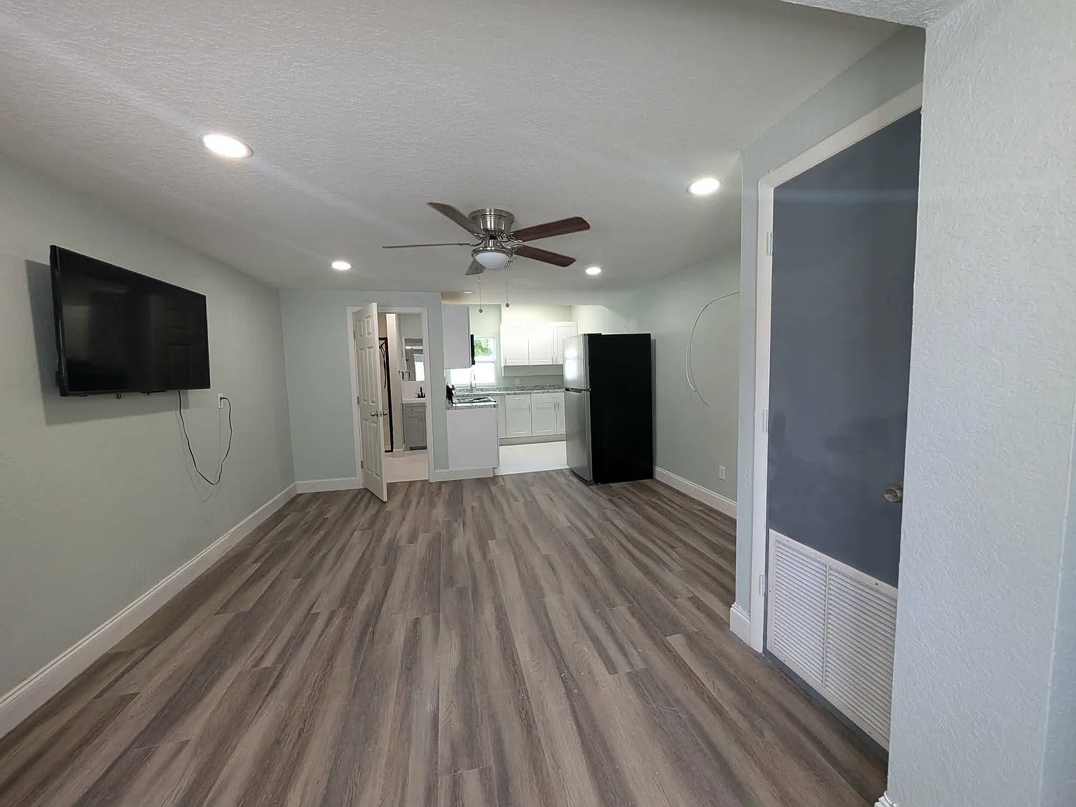 2 bed, 710 sqft, $1,850 — Photo 4