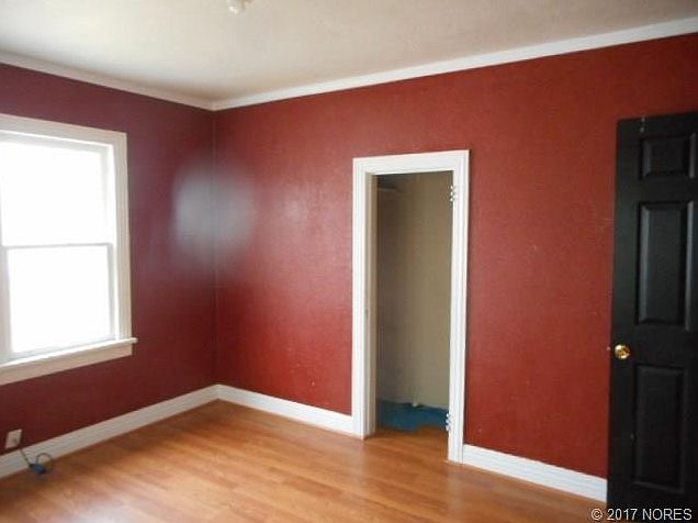 2nd image of 1169 Chestnut St