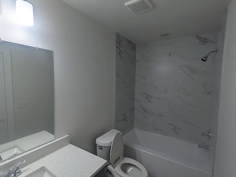 202 N Ora St — Photo 11