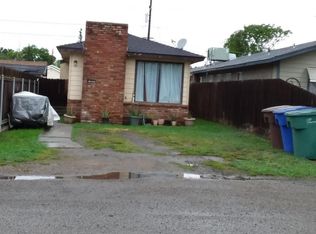 10862 Hamill St, Armona, CA 93202