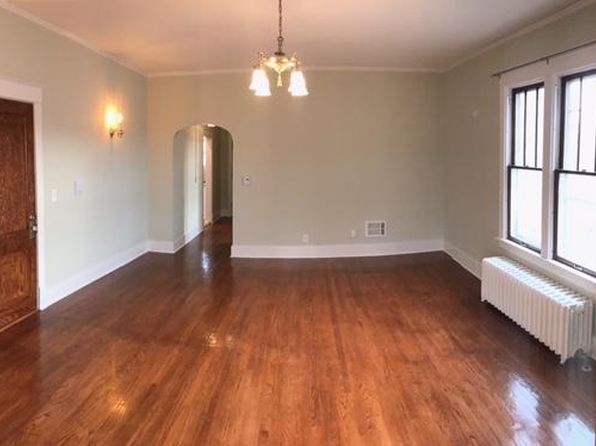 241 W 9th St #1