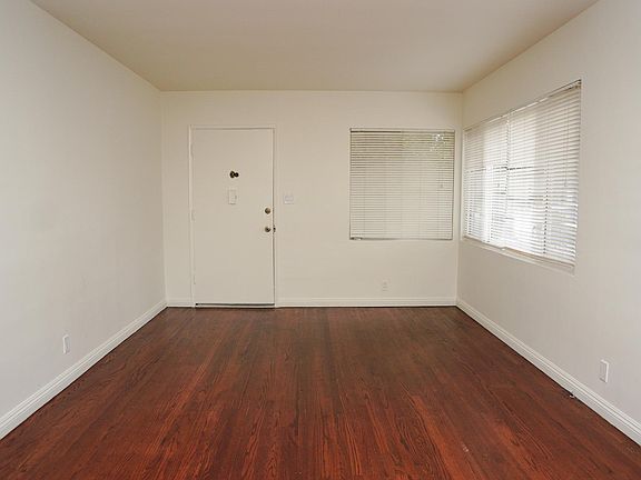 4th image of 224 Market St #A