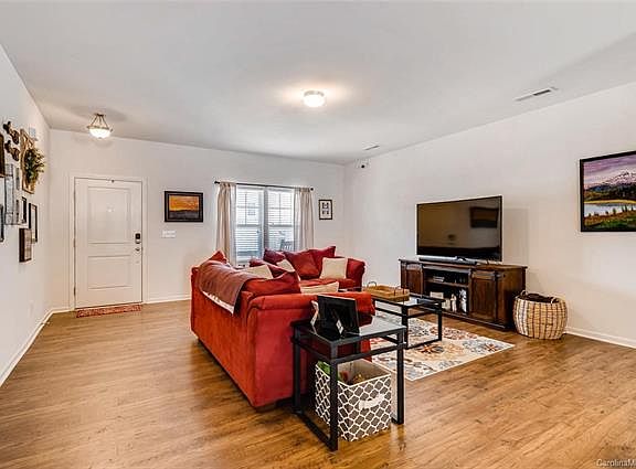 3rd image of 4079 Creekstone Trce