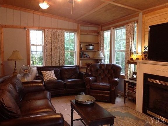 5th image of 10289 Colonial Hwy