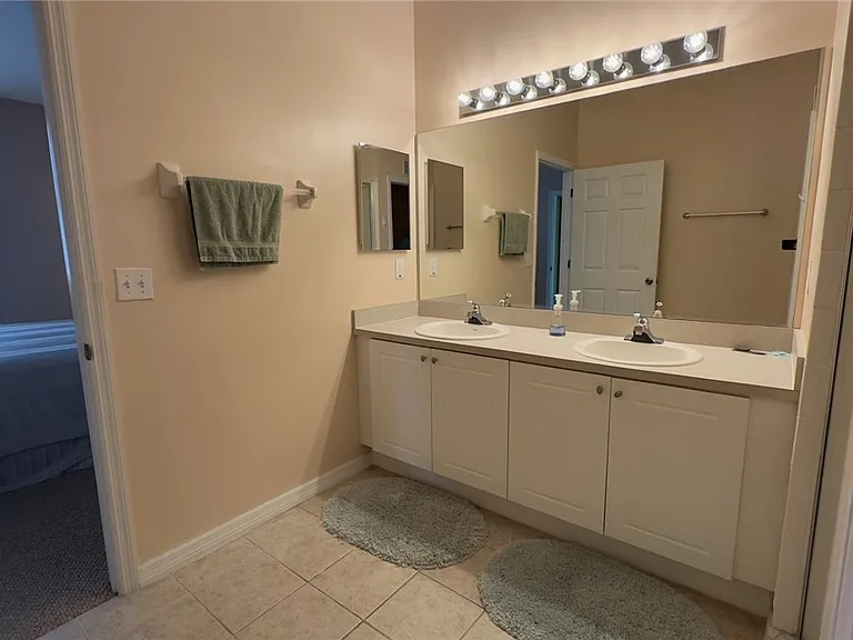 4327 Bellasol Cir #2721 — Photo 8