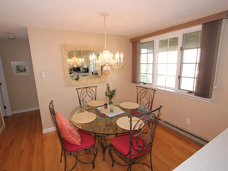 3 Feake Ave — Photo 24