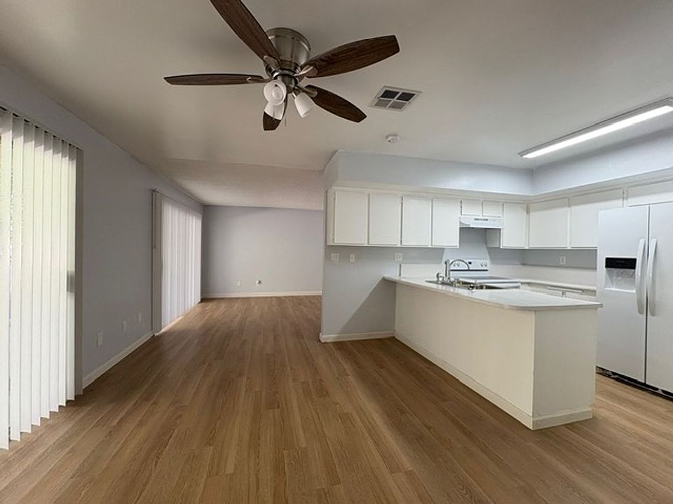 1st image of 4797A Olivewood Ln