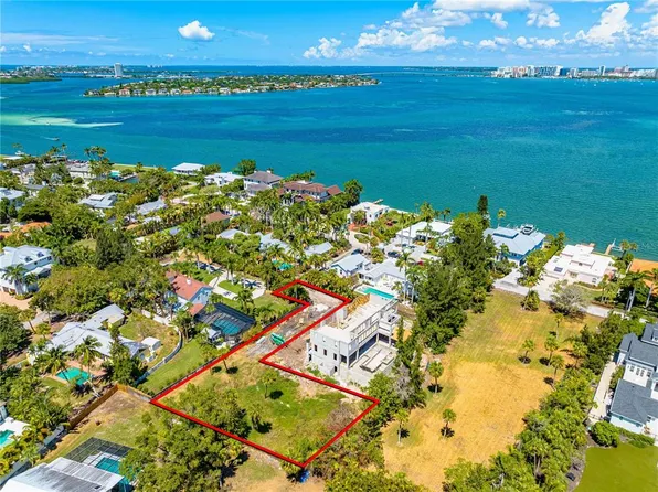 3423 Seagrape Dr #1, Sarasota, FL 34242