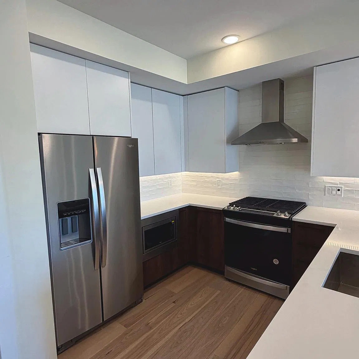 1 bed, 1.0 bath, 652 sqft, $2,300 — Photo 2