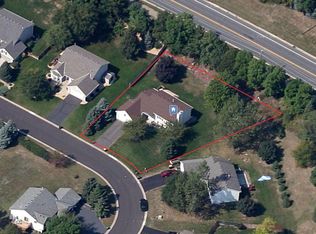 598 Eden Cir, Eagan, MN 55123