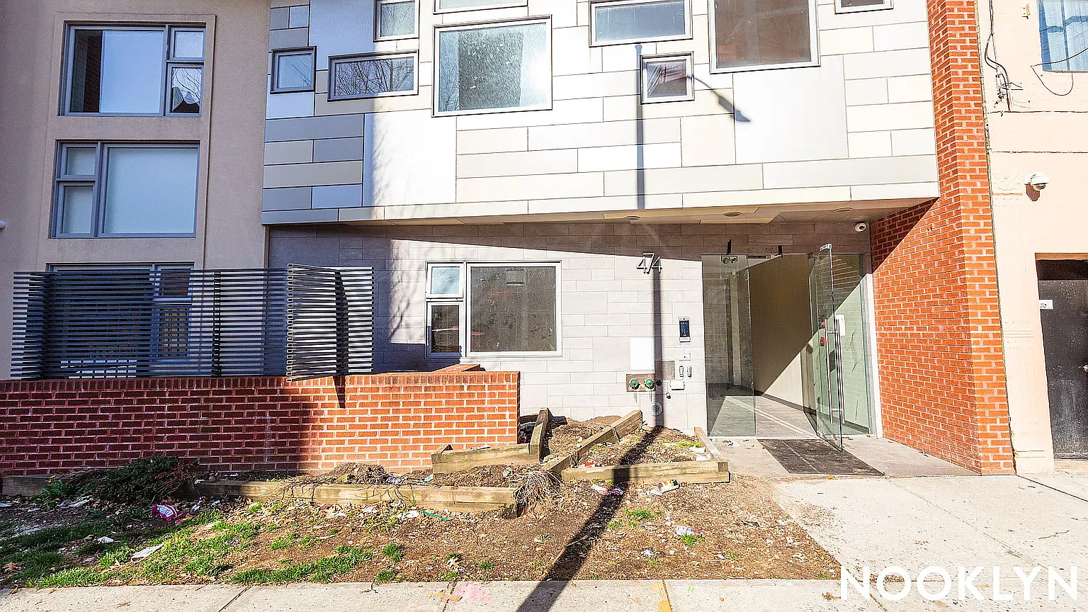 474 Grand Avenue — Photo 4