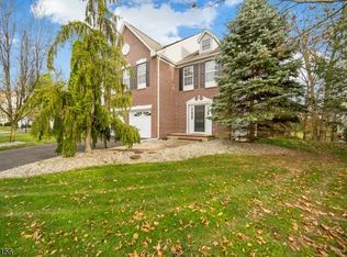 60 Huntley Way, Bridgewater, NJ 08807