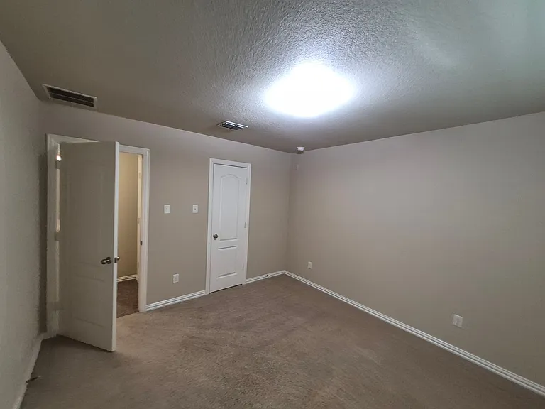8915 Audubon Park — Photo 24