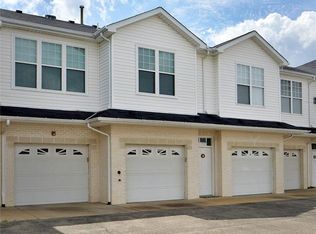 242 Adams Pointe Blvd UNIT 4, Mars, PA 16046