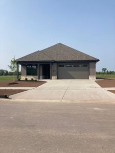 1630 N Honeysuckle Cir, De Pere, WI, 54115