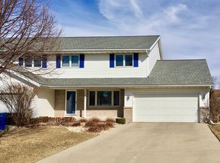 1402 Wimbleton Way #1402, Waunakee, WI 53597