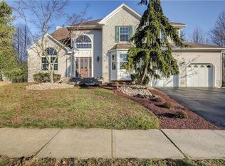 73 High Pointe Way, Old Bridge, NJ 08857