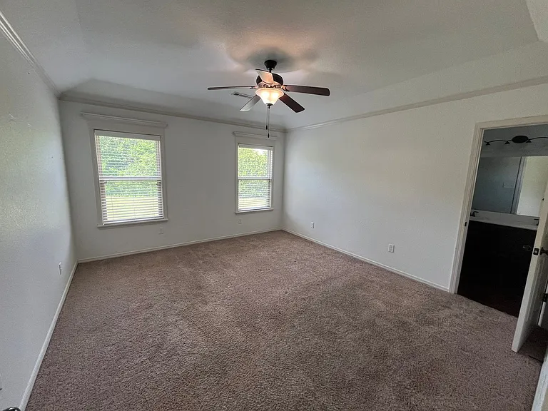 3210 Miracle Heights Cv — Photo 8
