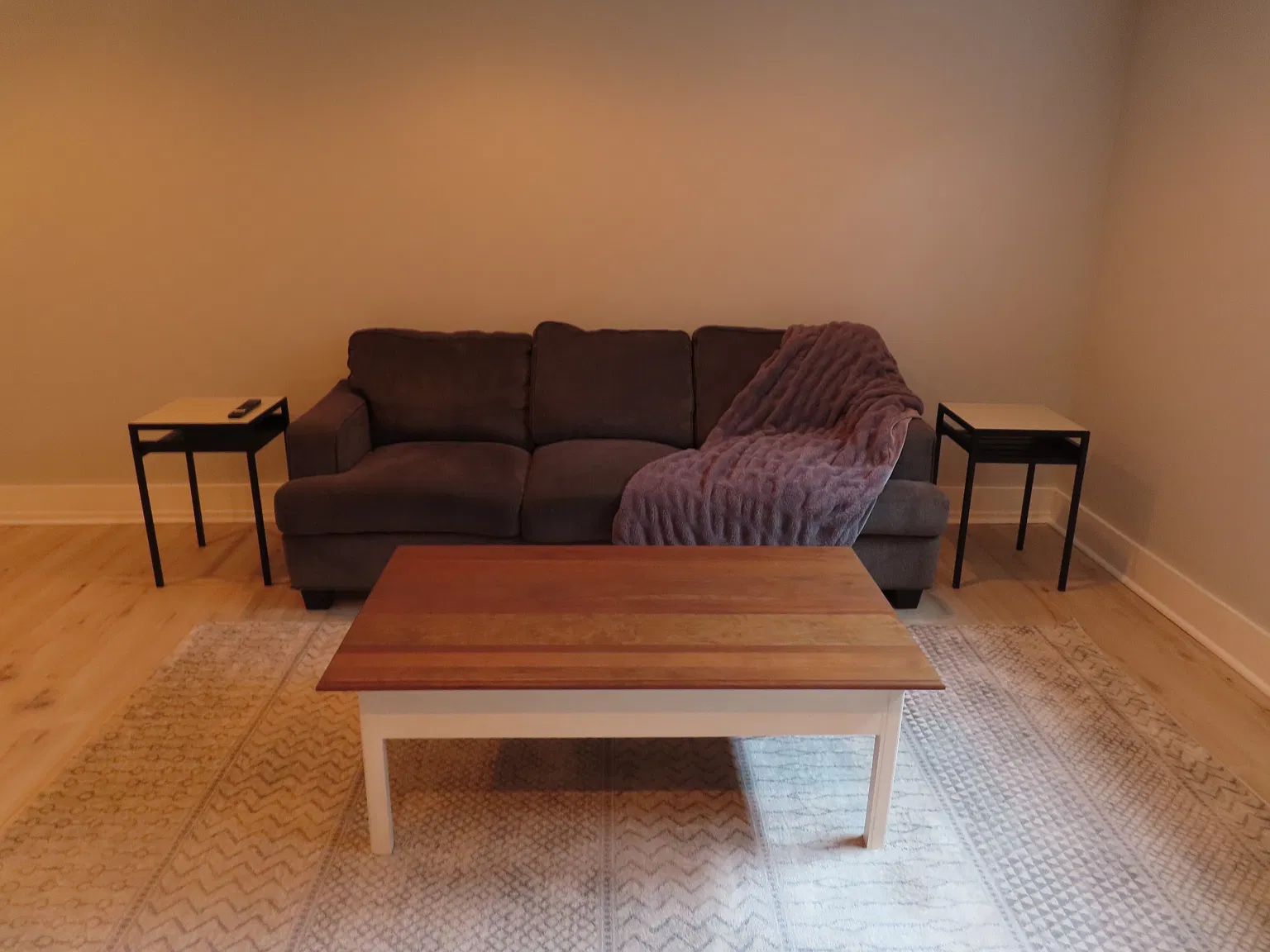 615 Ford Ave — Photo 2