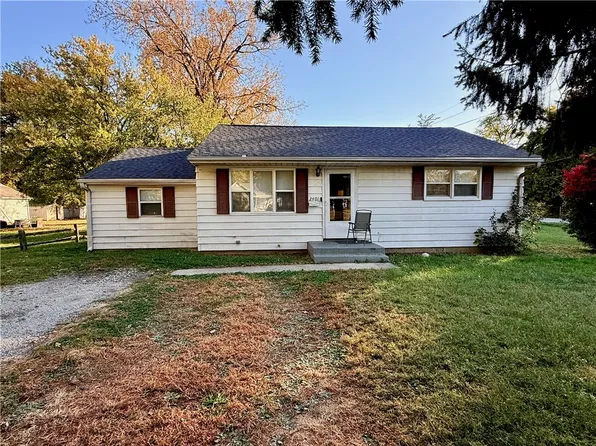 2401 E Geddes Ave, Decatur, IL 62526