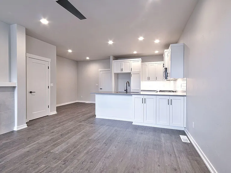 5443 SE Logan Ln — Photo 43