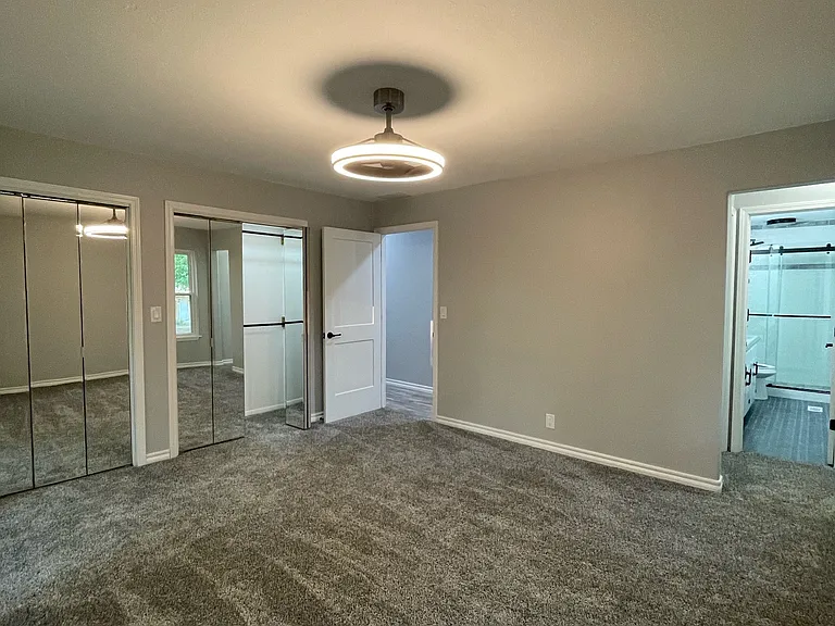 106 Oak Hills Dr — Photo 4