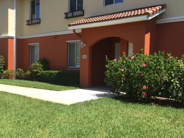 53 SE Sedona Cir APT 106, Stuart, FL 34994